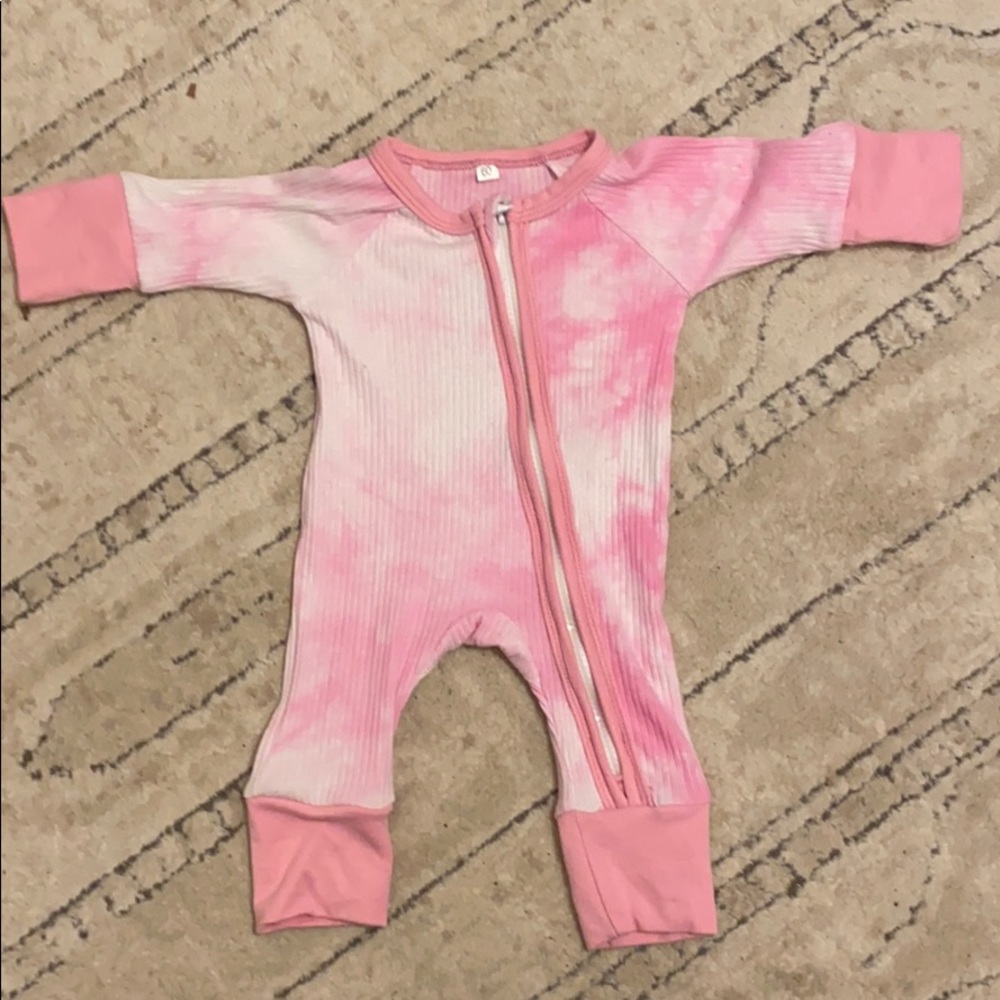 Baby girl tie die outfit